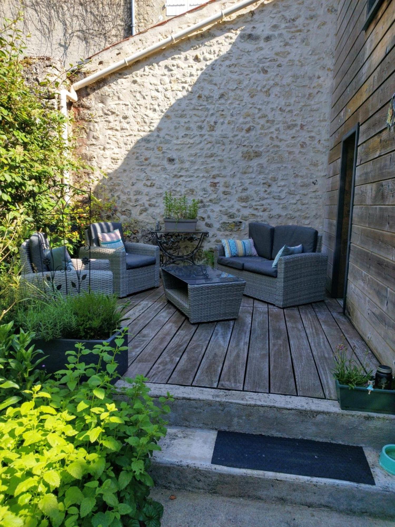Latillé La Loge Des Fees B&B 외부 사진