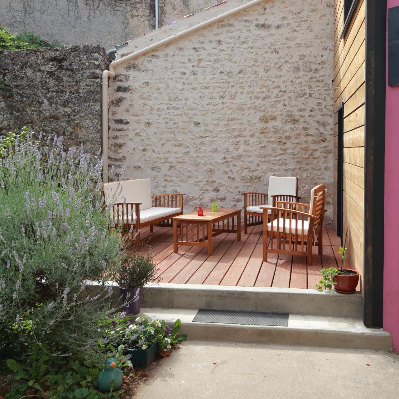 Latillé La Loge Des Fees B&B 외부 사진