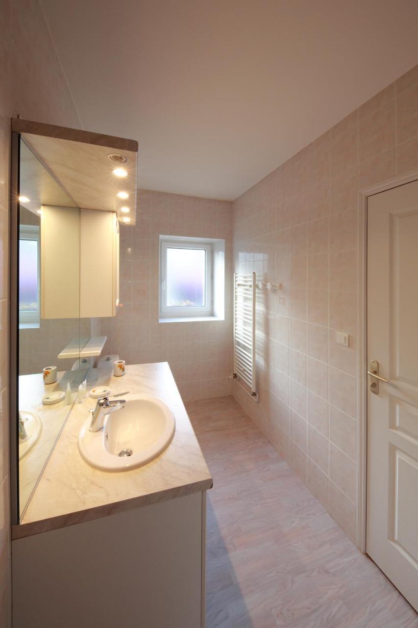 Latillé La Loge Des Fees B&B 외부 사진